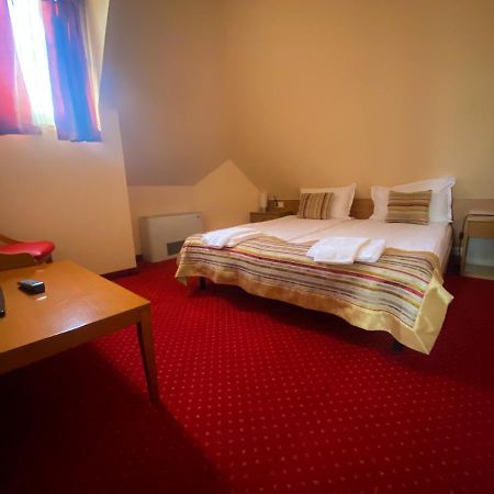Hotel Alegro Veliko Tŭrnovo Exterior foto