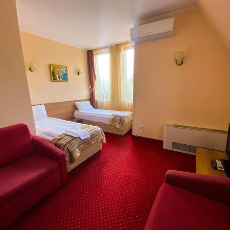 Hotel Alegro Veliko Tŭrnovo Exterior foto