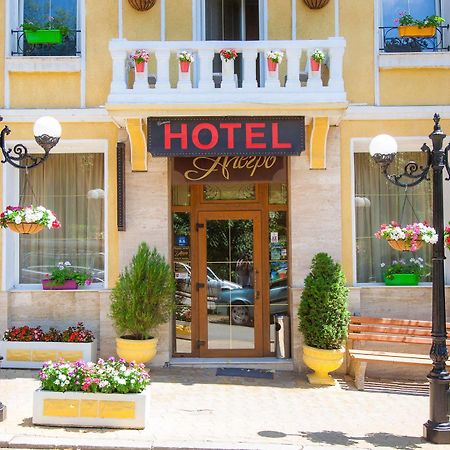 Hotel Alegro Veliko Tŭrnovo Exterior foto