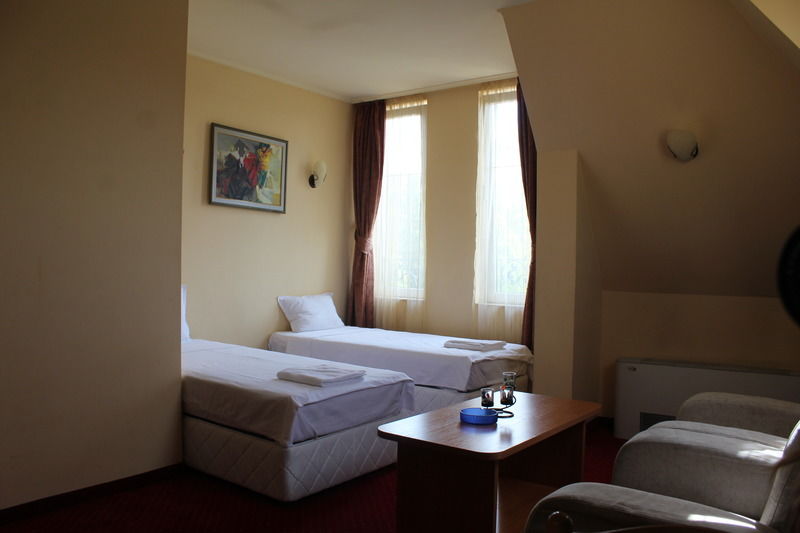 Hotel Alegro Veliko Tŭrnovo Exterior foto