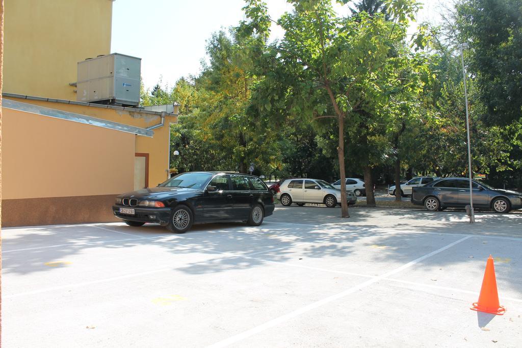 Hotel Alegro Veliko Tŭrnovo Exterior foto