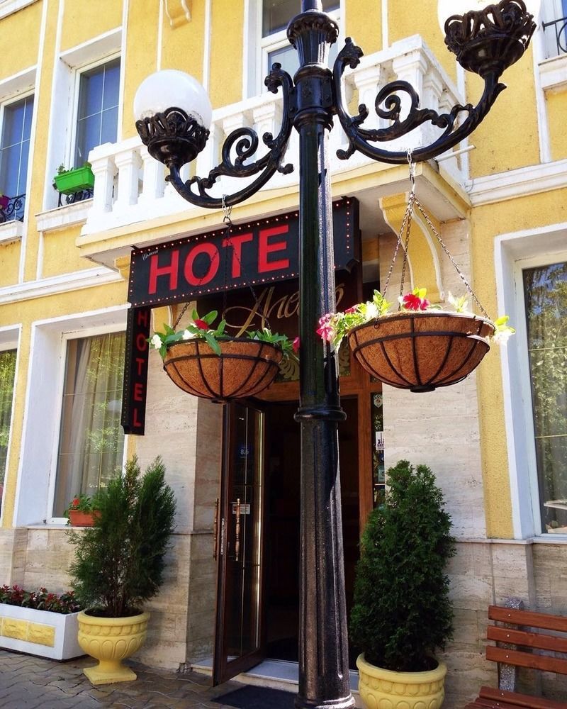 Hotel Alegro Veliko Tŭrnovo Exterior foto