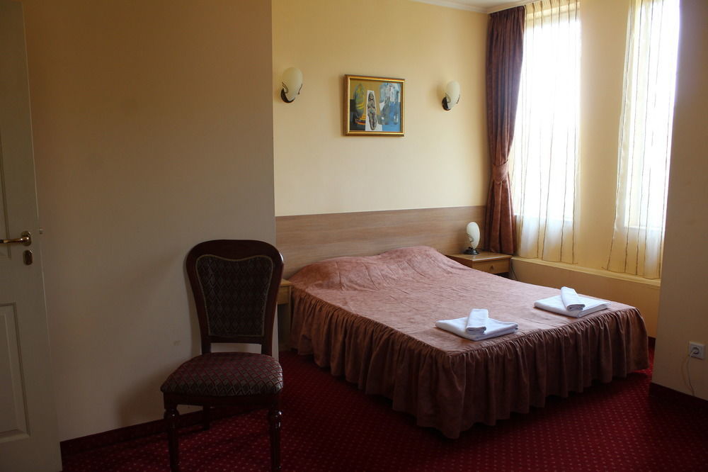 Hotel Alegro Veliko Tŭrnovo Exterior foto
