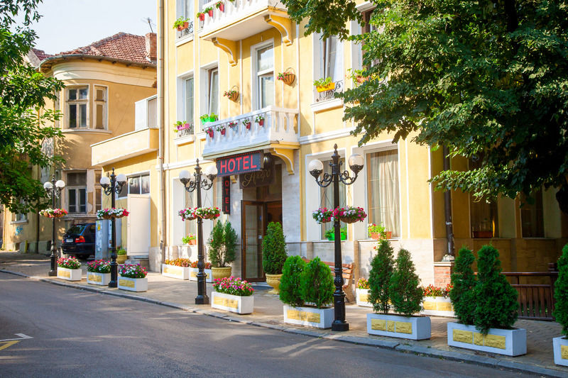 Hotel Alegro Veliko Tŭrnovo Exterior foto
